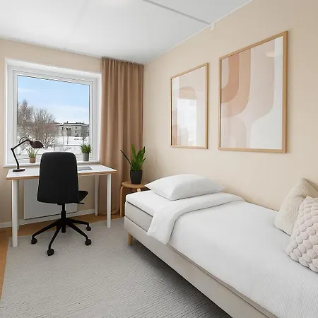 3 Bedrooms - 2 Balconies - Modern - Family Friendly Apartamento