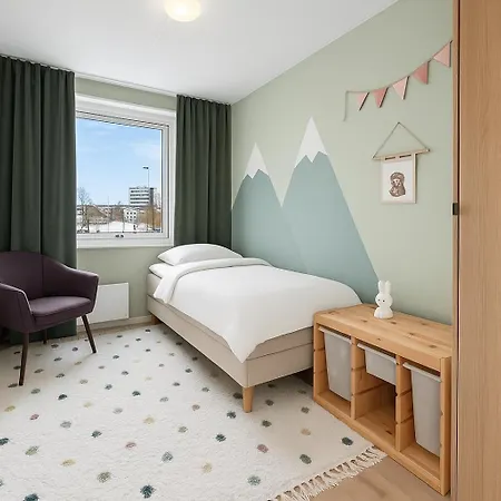 3 Bedrooms - 2 Balconies - Modern - Family Friendly Apartament *